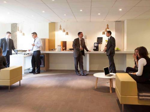 Hotel Novotel Fontainebleau Ury