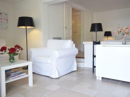 Fantastic Apartment In Montbrun-les-bains With Balcony