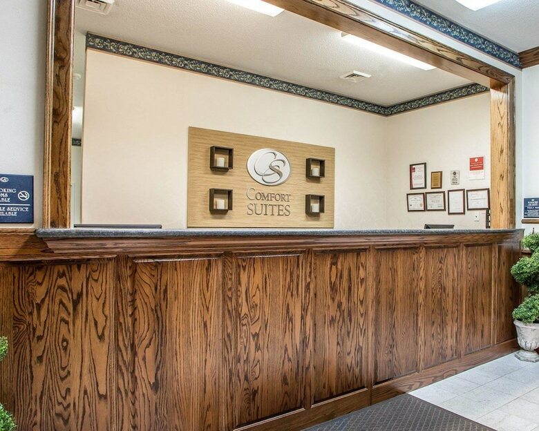 Hotel Comfort Suites - Jefferson City