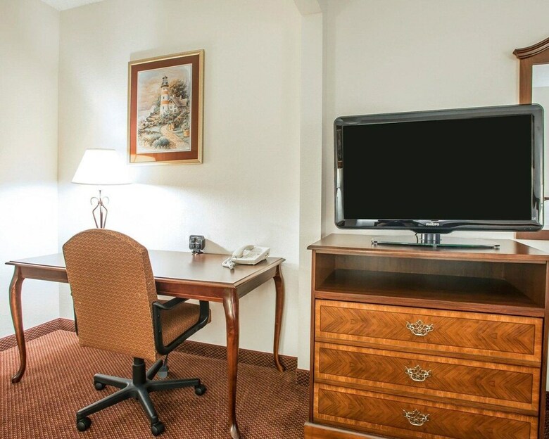 Hotel Comfort Suites - Jefferson City