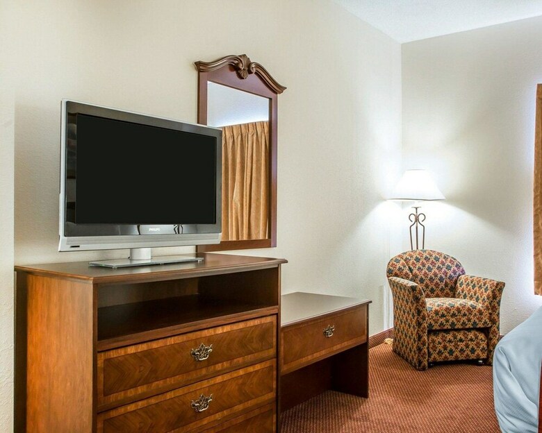 Hotel Comfort Suites - Jefferson City