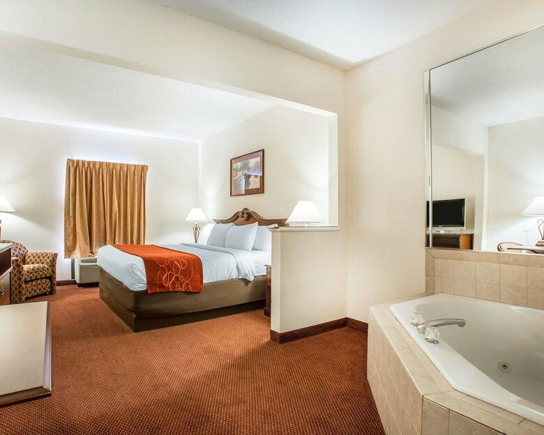 Hotel Comfort Suites - Jefferson City