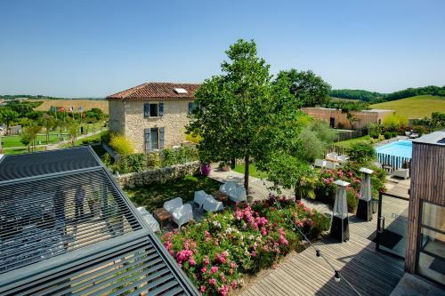 Logis Hotel Le Domaine De Baulieu
