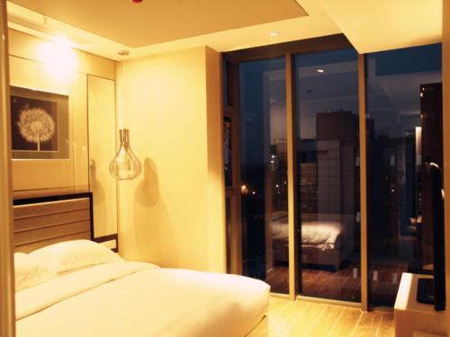 Free Comfort Holiday Hotel (xi Shan)