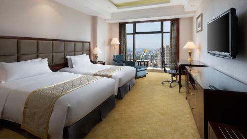 Jinling Treasure Island International Hotel