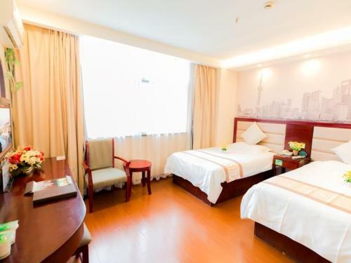 Greentree Inn Shanghai Caoan Road Textile Express Hotel