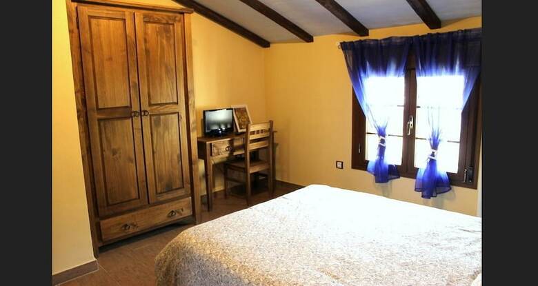 Agroturismo Casa Rural Las Lezas