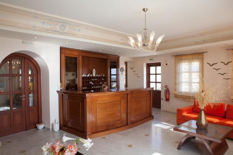 Epavlis Hotel