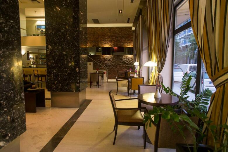 Hotel Davitel Tobacco