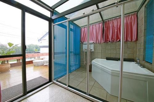 Crystal Boutique Hotel