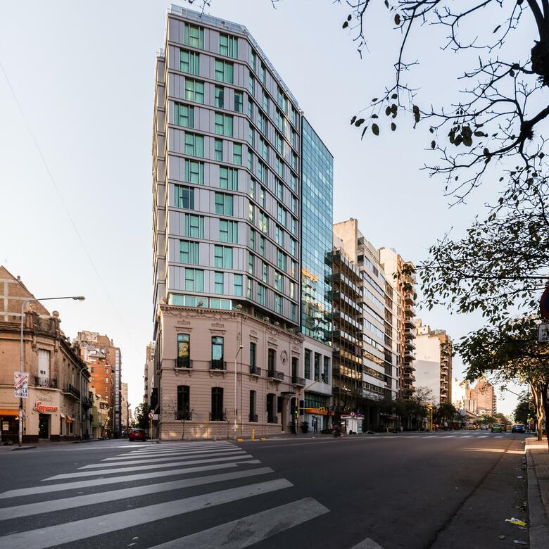 Yrigoyen 111 Hotel