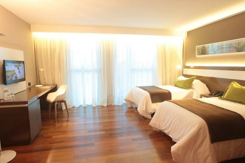 Yrigoyen 111 Hotel