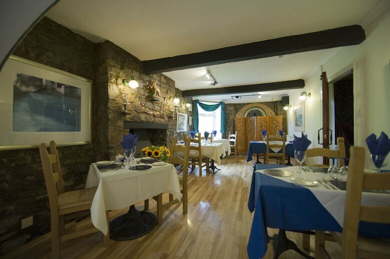 Agroturismo Cwmwennol Country House