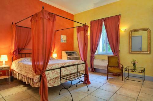 Hotel Hostellerie Du Ch�teau Des Fines Roches