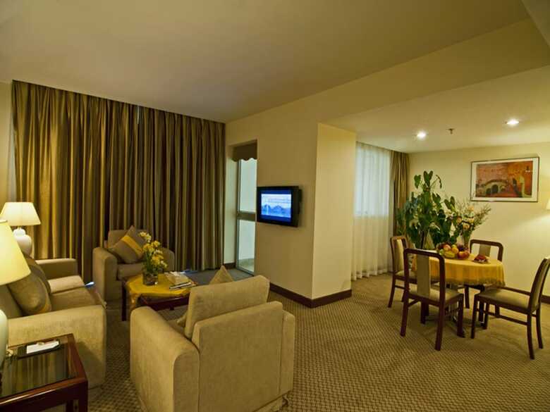 Hna Business Hotel Downtown Haikou