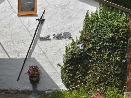 Cozy Holiday Home In Schwarzbach Thuringia With Garden