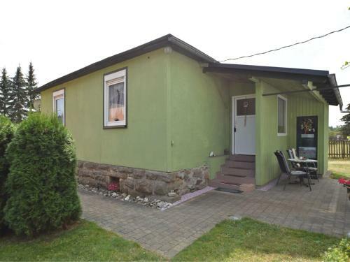 Cozy Holiday Home In Schwarzbach Thuringia With Garden