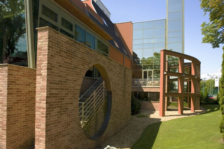 Holiday Beach Budapest Wellness Hotel With Sauna Park