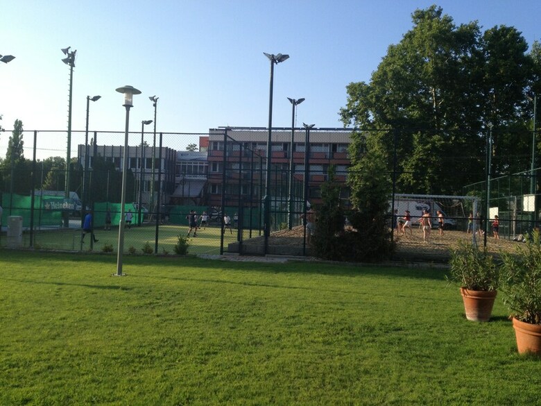 Holiday Beach Budapest Wellness Hotel With Sauna Park