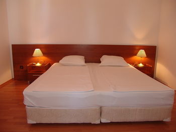 Hotel Elit 2 (.)