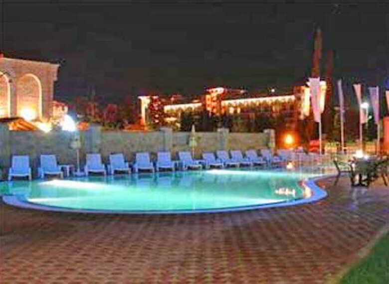 Hotel Golden Dreams