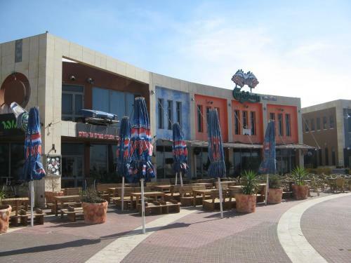 Laguna Apartments