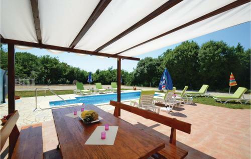 Holiday Home Vinez Vinez