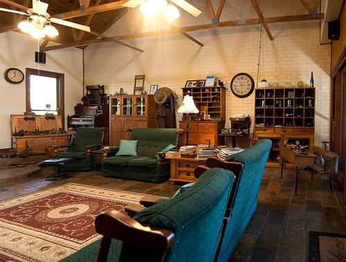 Hideaway Haven Bed And Breakfast