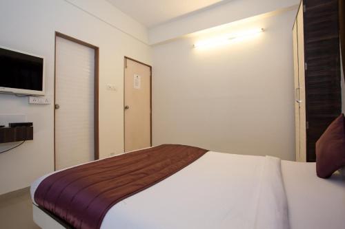 Cozynest Service Apartments - Baner Pune
