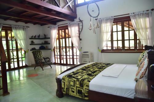 Hostal La Jorar�