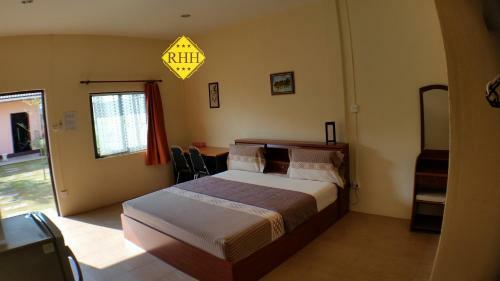 Rainbow Hill Hotel