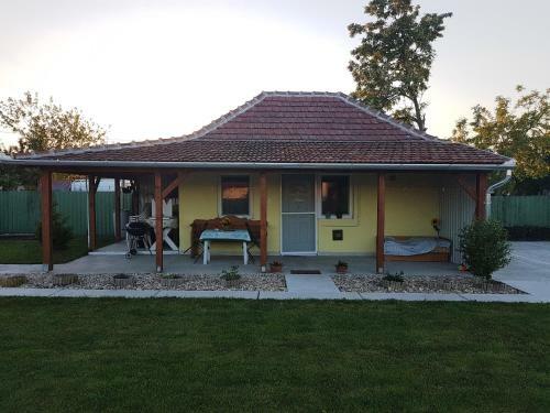Hostal Vir�gos Vend�gh�z