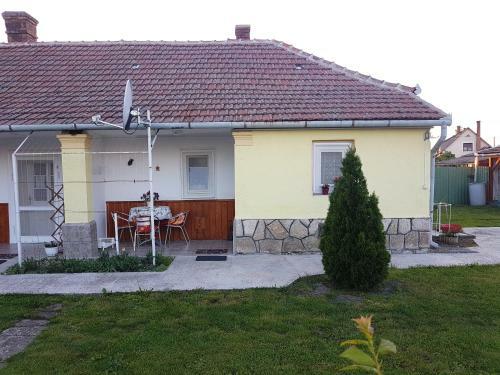 Hostal Vir�gos Vend�gh�z