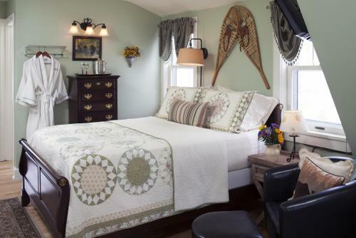 A G Thomson House Duluth Bed And Breakfast