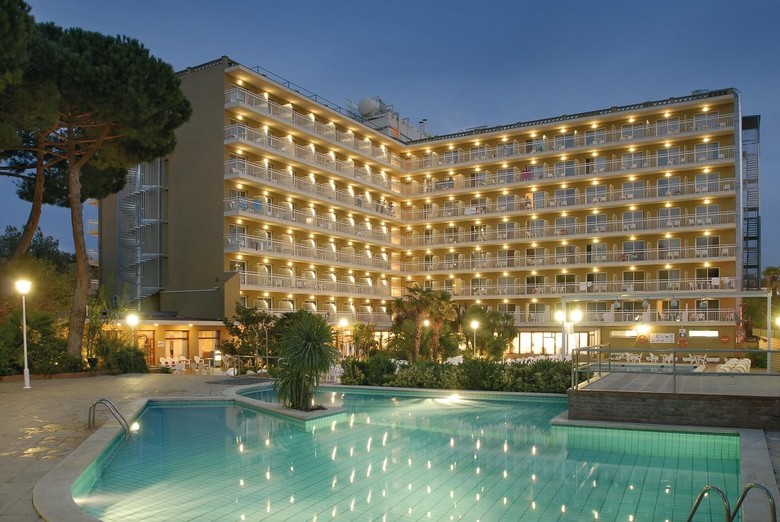 Hotel President