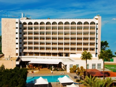 Ajax Hotel
