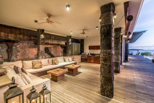 Hostal Banyu Biru Villa At La Villa Bali