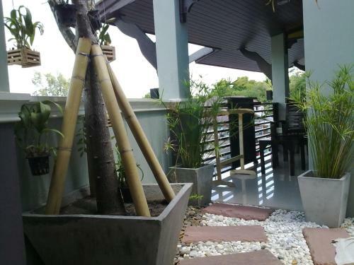 Hostal Lamoon Lamai House