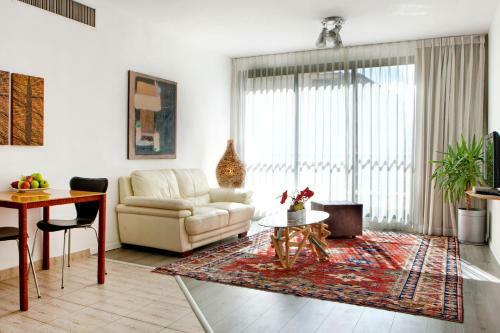 The Diaghilev - Live Art Boutique Hotel