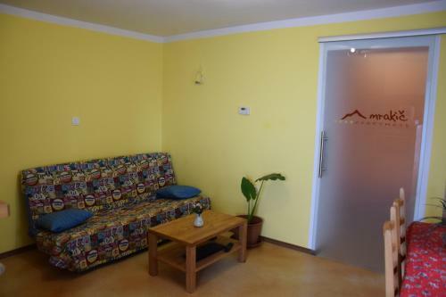 Apartments Mrakic