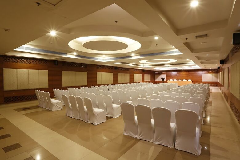 Hotel Green Park, Visakhapatnam