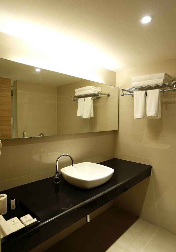 Hotel Green Park, Visakhapatnam