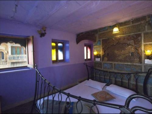 Hostal Hotel The Blue House