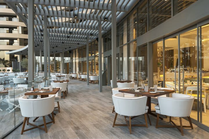 Hotel Le Royal Meridien Beach Resort And Spa