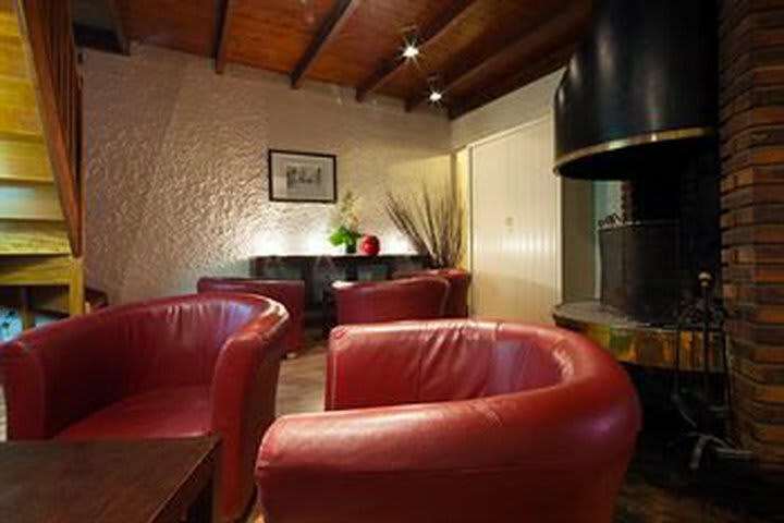Kyriad Villeneuve La Garenne Hotel