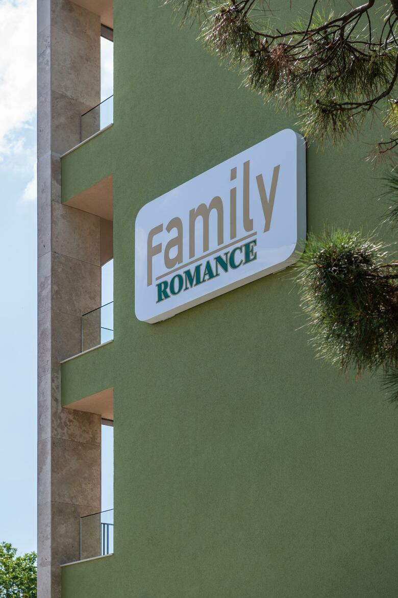 Hotel Romance