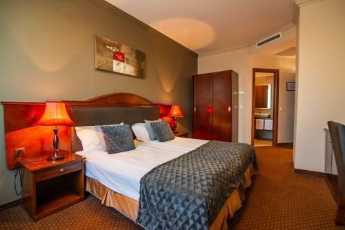 Sky Hotel