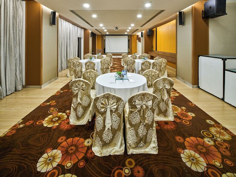Sayaji Hotel