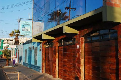 Hostal Portales