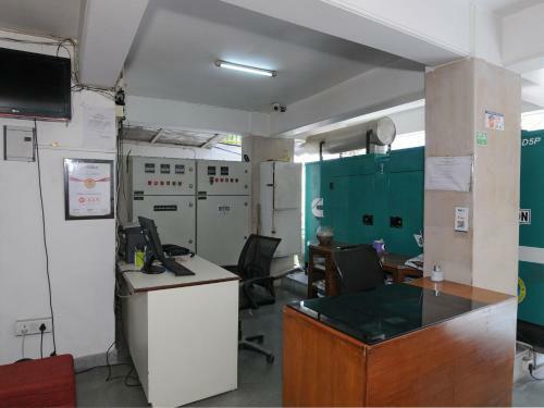 Hotel Mehra Residency At The Airport